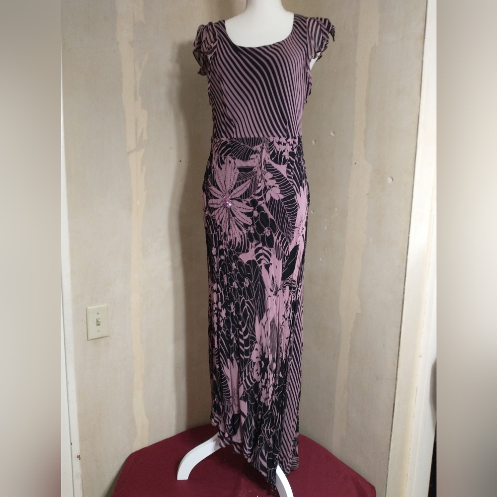 Floral & Striped Pink and Black Maxi Dress - Picture 7 of 11